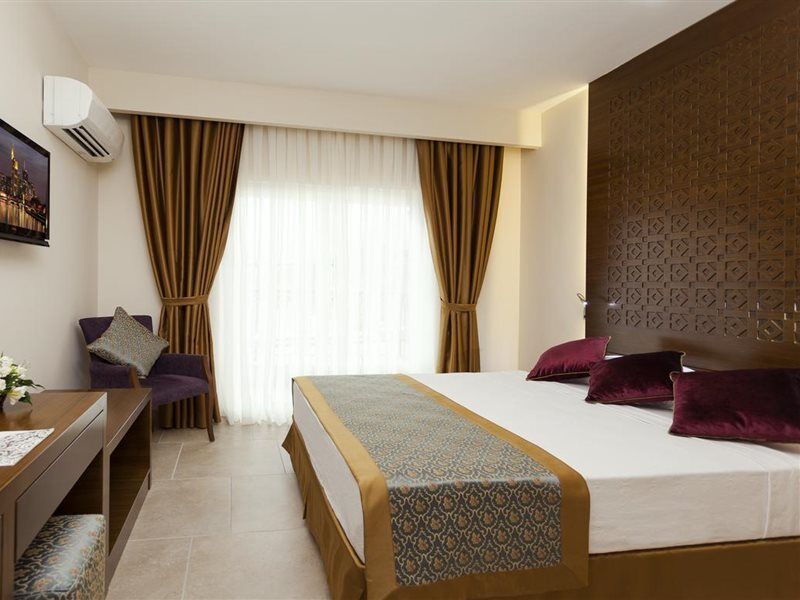 Alaaddin Beach Hotel - Adult Only Аланія Екстер'єр фото